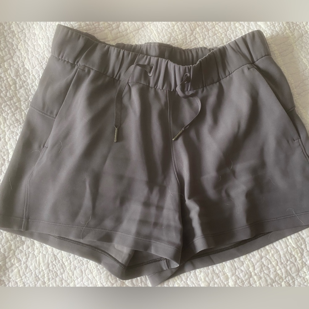 Lululemon On the Fly  Shorts